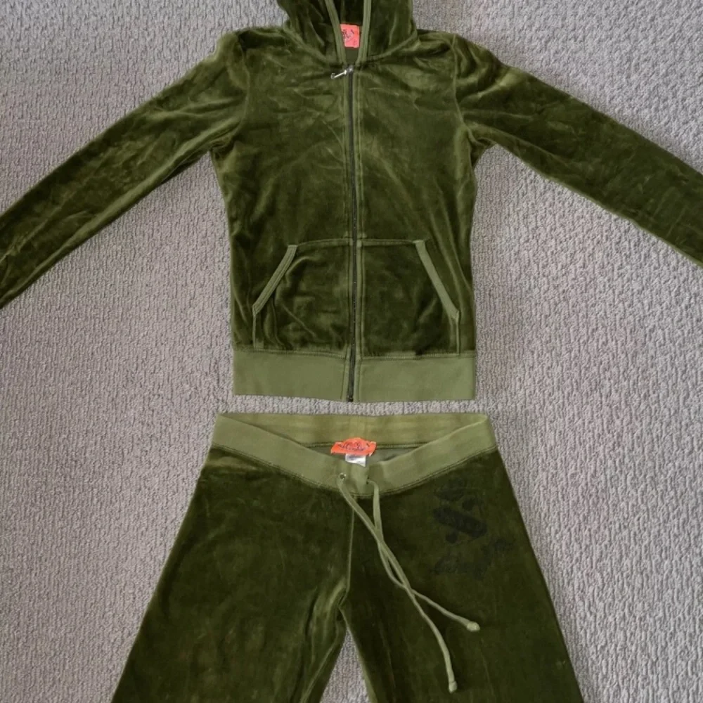 ISO!! - Picture 4 of 5